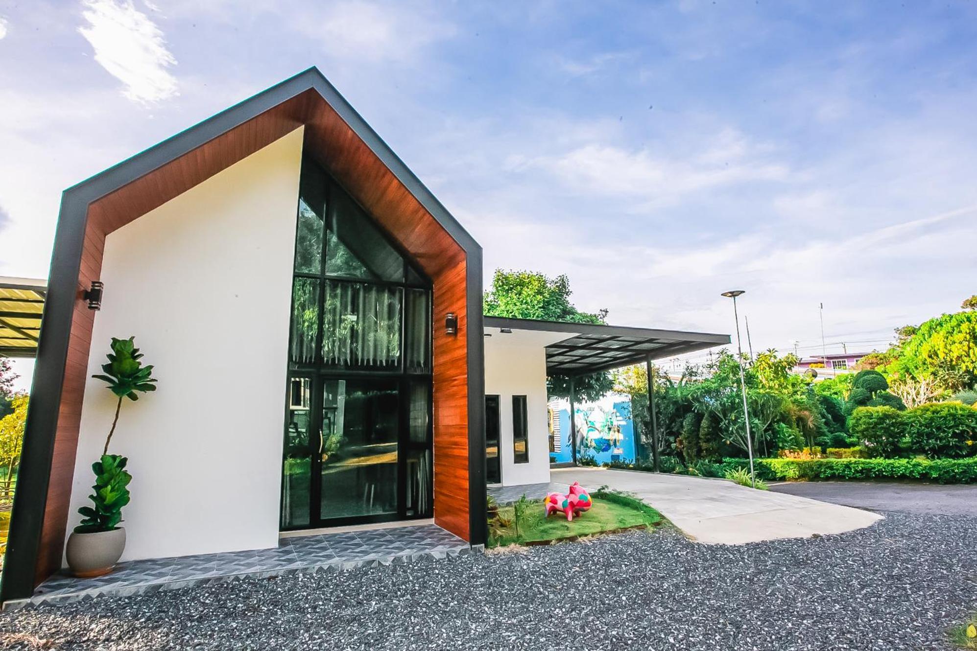 Hotel Baan Suan Mee Tang Chanthaburi Exterior foto