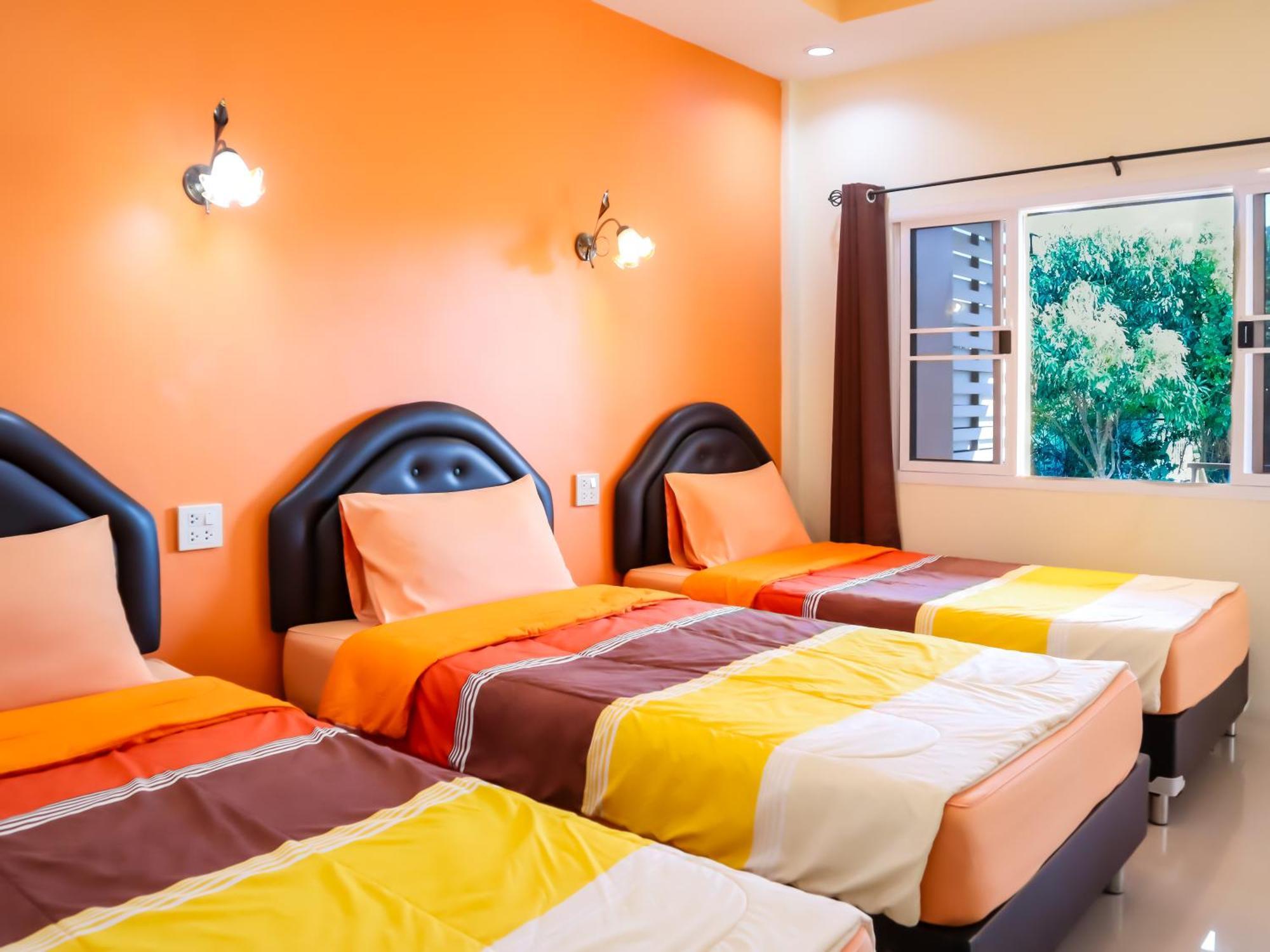 Hotel Baan Suan Mee Tang Chanthaburi Exterior foto